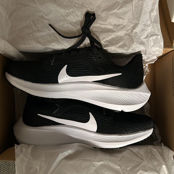 NIKE AIR ZOOM PEGASUS 40 WOMENS SIZE 5 - Picture 4 of 6